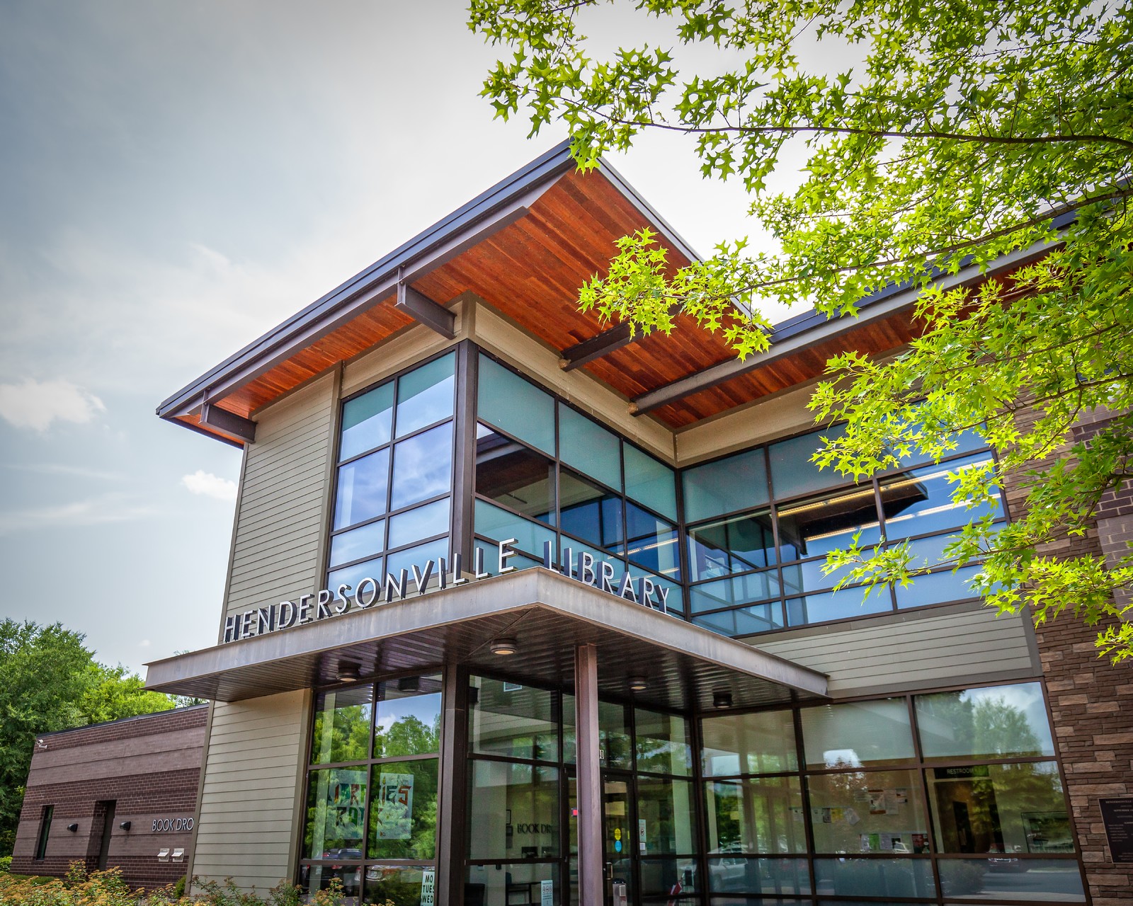 Hendersonville Library